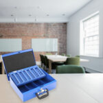 rottner-bern-blau-geldkassette-t04866_anwenderbild1