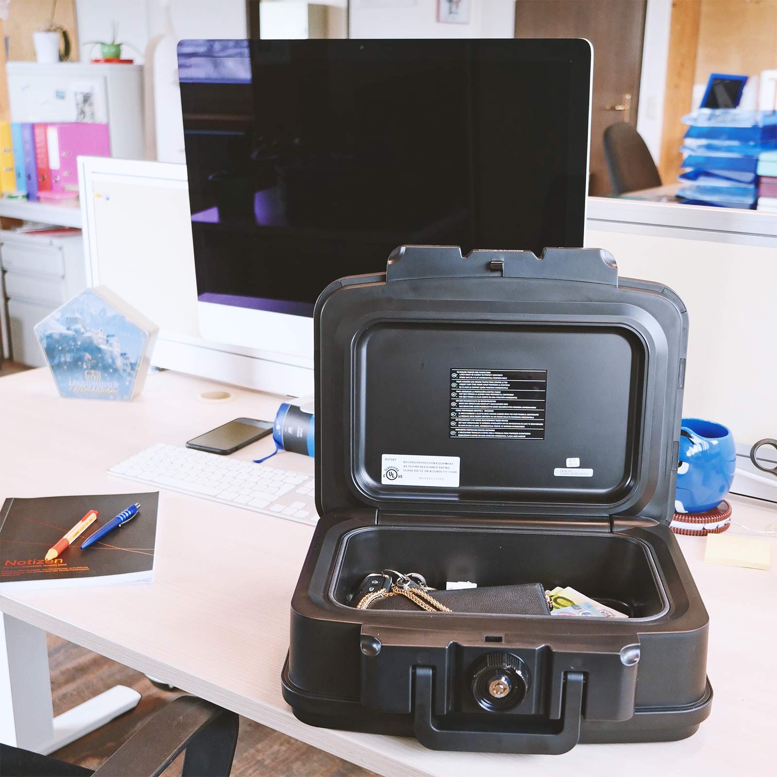 rottner-feuerschutzkassette-fire-data-box-1-t06351_anwenderbild Rottner Feuerschutzkassette FIRE DATA BOX 1 schwarz