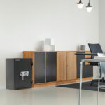 rottner-wertschutzschrank-fireprofi-65-premium-elektronikschloss-t05008_anwenderbild