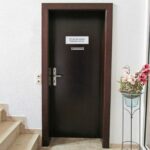 rottner-briefkasten-50803-udine-silber-t02955_anwenderbild-1b-1