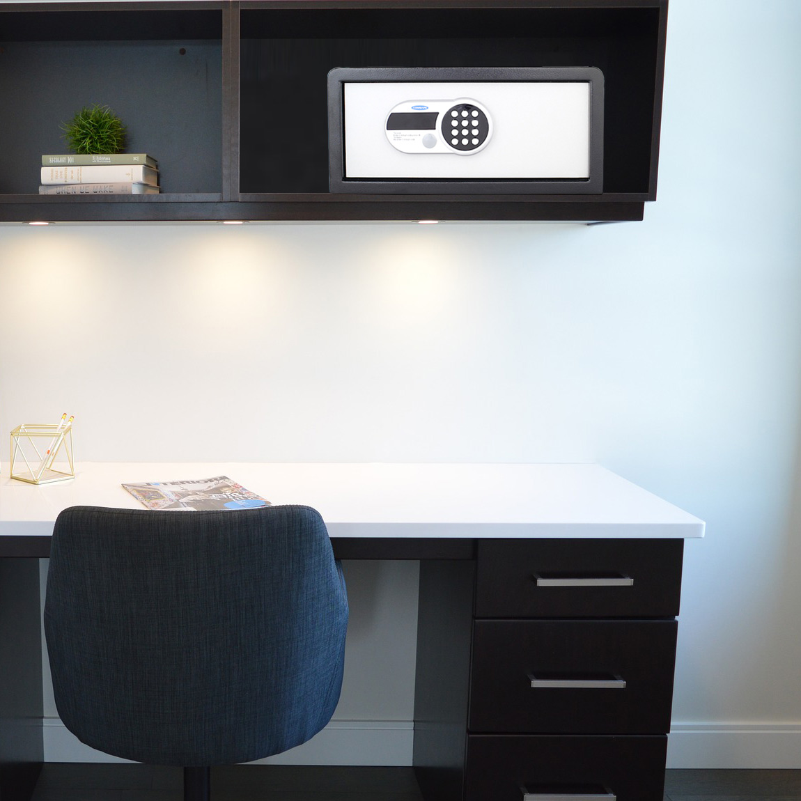 rottner-traveller-laptop-gleichschliessend-t05812_anwenderbild.jpeg Rottner Hoteltresor Traveller Laptop Elektronikschloss Schlüssel gleichschließend